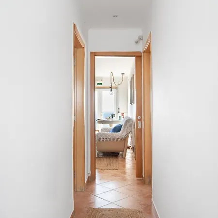 Altido Exceptional 3-Bed Beach Home W/ Terrace Apartamento